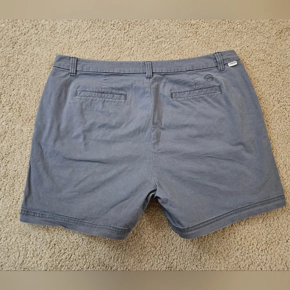Magellan Outdoors Women's Size 18 Gray Shorts with Pockets - Picture 11 of 14